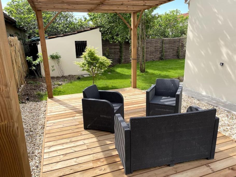 Petite Maison Avec Jardin Au Calme Floirac  Extérieur photo