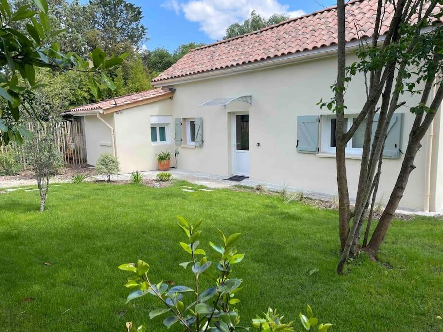 Petite Maison Avec Jardin Au Calme Floirac  Extérieur photo